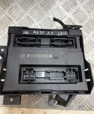 Audi A4 S4 B8 8K Comfort/convenience module 8K0907064KB