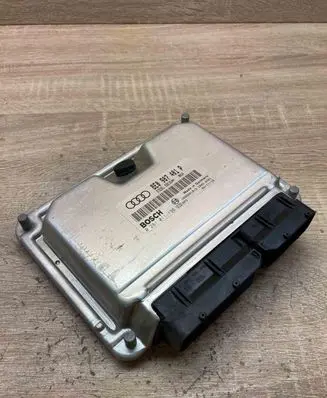 Audi A6 S6 C5 4B Engine control unit/module ECU 8E0907401P 0281011136