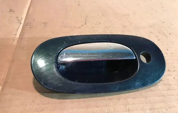 Jaguar XJ X308 Front door exterior handle R20192 GREEN CHROME