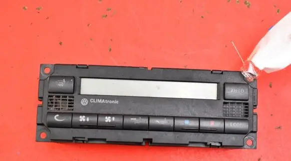 Volkswagen Bora Climate control unit 