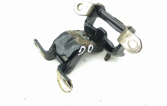 Nissan Navara D23 Rear door hinge set 