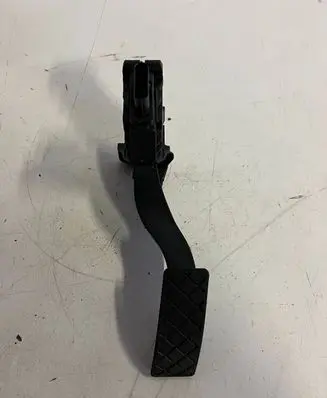 Volkswagen Golf VII Accelerator throttle pedal 5Q1721503F 6PV01062100