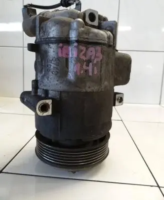 Seat Ibiza III (6L) Air conditioning (A/C) compressor (pump) 6Q0820803H