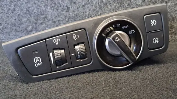 Hyundai i40 Light switch 933003Z970
