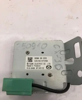 Mazda CX-3 Radio antenna D09h66dy0