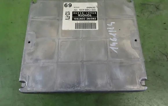 Toyota Avensis T250 Engine control unit/module ECU 89661-05690