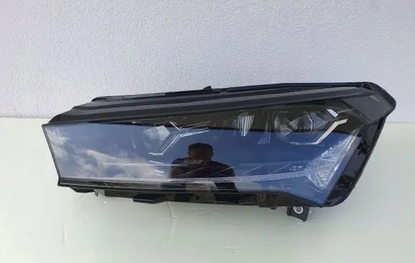 Skoda Enyaq iV Headlight/headlamp