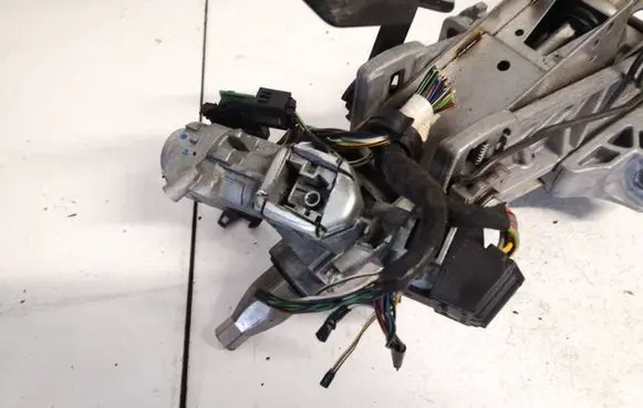 Ford Focus C-MAX Ignition lock contact 
