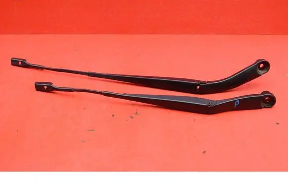 KIA Sportage Front wiper blade arm 