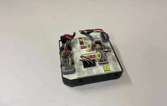 Renault Megane III Fuse module 284B61871R