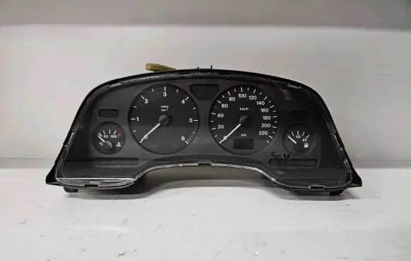 Opel Zafira A Speedometer (instrument cluster) 24419561