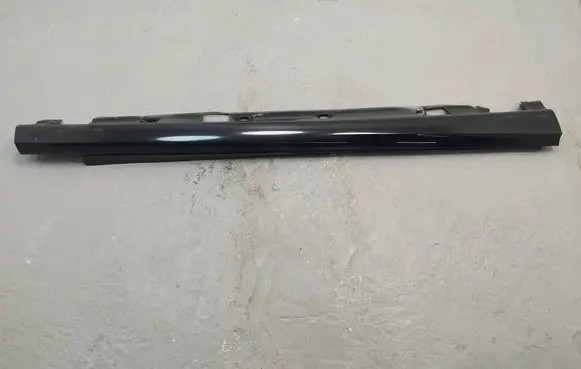 Mercedes-Benz ML AMG W166 Sill A1666980854