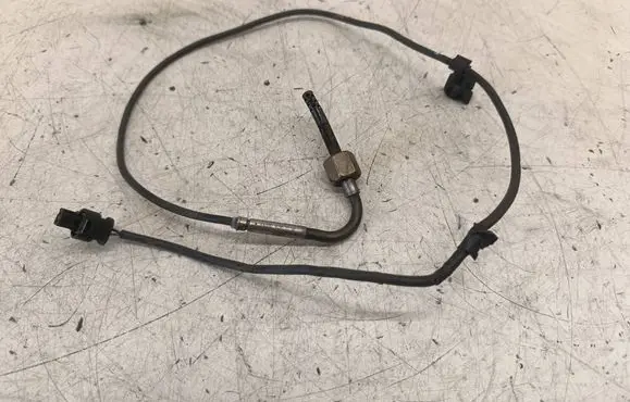 Mercedes-Benz A W169 Exhaust gas temperature sensor A0051539228