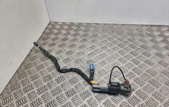 Peugeot 206 Ignition lock 9641551180