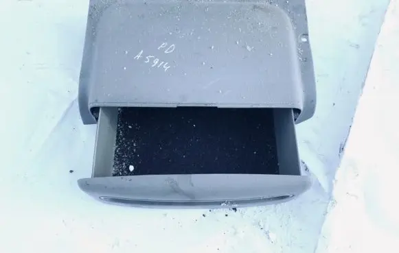 Renault Scenic I Glove box