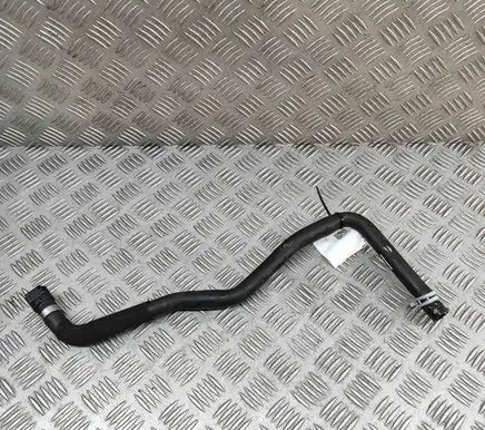BMW X2 U10 Engine coolant pipe/hose 8846759