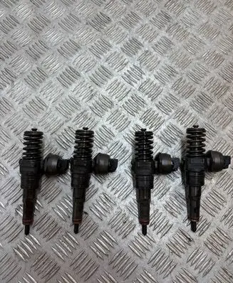 Seat Alhambra (Mk1) Fuel injectors set 036130073AK