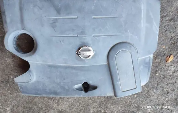 Nissan Almera N16 Engine cover (trim) 8200252406