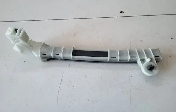 Opel Grandland X Rear door windshield rail 9821855580