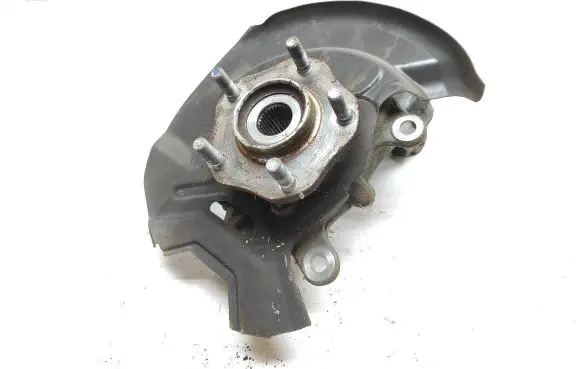 Nissan X-Trail T32 Front wheel hub