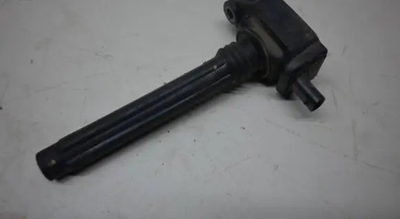 High voltage ignition coil