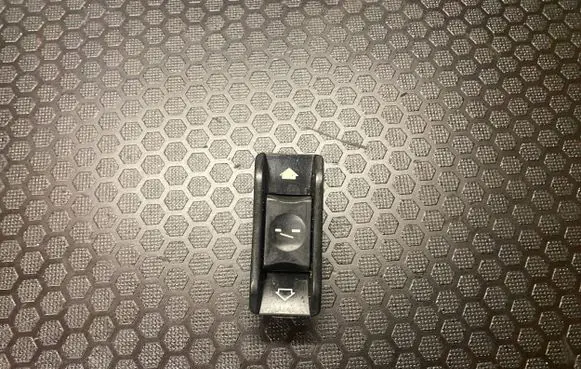 BMW 5 E39 Sunroof switch 8352182