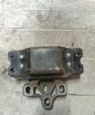 Audi A3 S3 8P Engine mount bracket 1K0199555