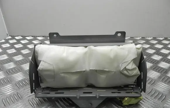 Toyota Land Cruiser (J100) Passenger airbag 800152602P0B M3266