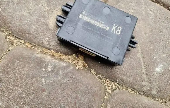 Toyota Camry VIII XV70 Central body control module 89784-60190-