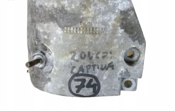 Chevrolet Captiva Engine mounting bracket