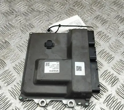 Volvo XC60 Engine control unit/module 32313937