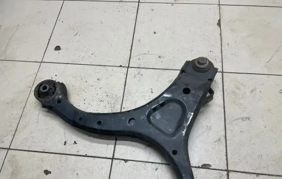 Hyundai Santa Fe Front control arm