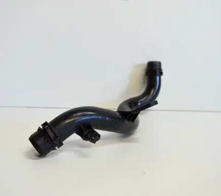 Audi A4 S4 B9 8W Engine coolant pipe/hose 04L121071G