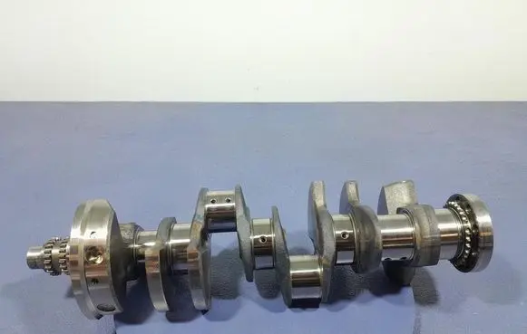 BMW M5 Crankshaft 7616597