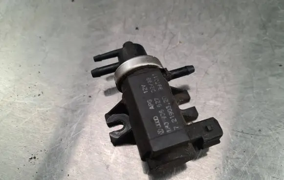 Audi A6 S6 C4 4A Turbo solenoid valve 1H0906627 99T011 72190320