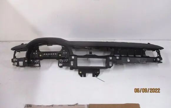 Audi A3 S3 A3 Sportback 8P Radio/GPS head unit trim 