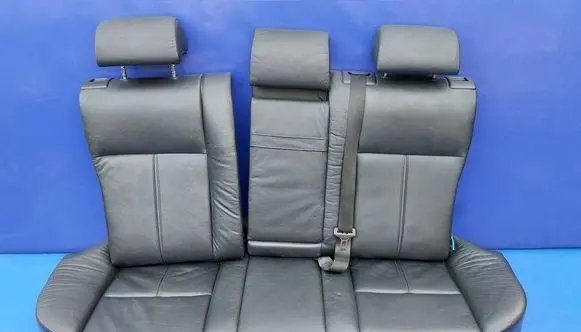 BMW 5 E39 Second row seats 