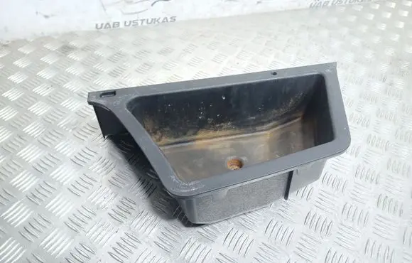 Mitsubishi Lancer VIII Glove box in trunk 7646A081