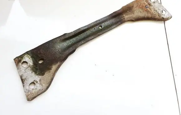 Volkswagen Golf Plus Engine mounting bracket