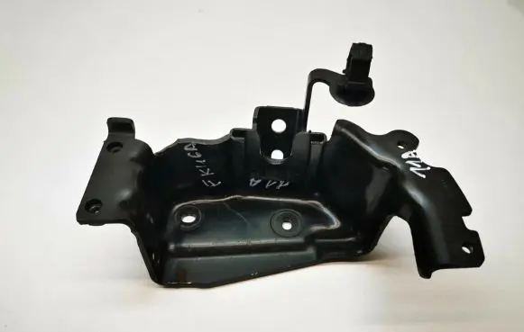 Ford Kuga I Fuel filter bracket/mount holder 148E4907