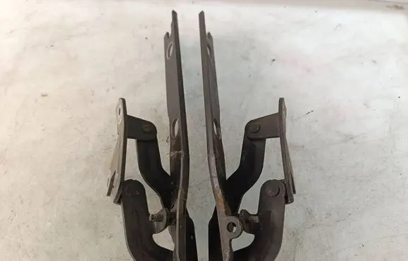 Dodge Journey Engine bonnet/hood hinges 05178241AB 05178240AB