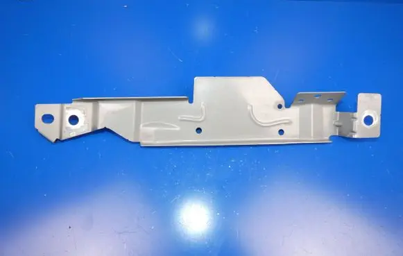 Volvo S90, V90 Fender mounting bracket