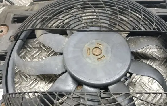 BMW 5 E39 Fan set 