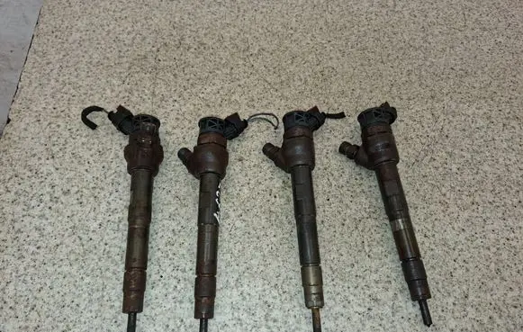 Land Rover Evoque I Fuel injectors set 0445110654 G4D39K546AA
