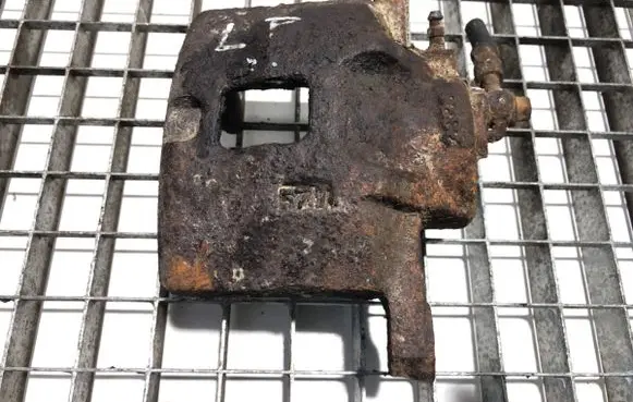 Front brake caliper