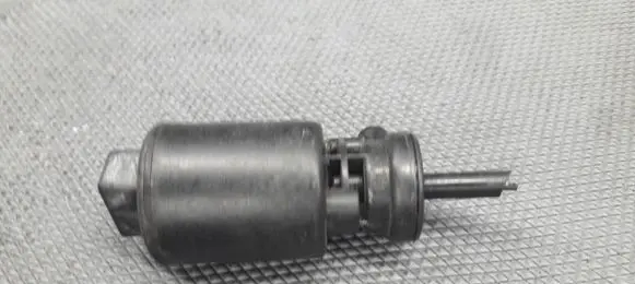 Renault Clio I Windscreen/windshield washer pump