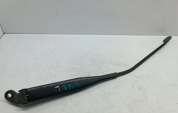 Mercedes-Benz A W168 Front wiper blade arm A1688200544