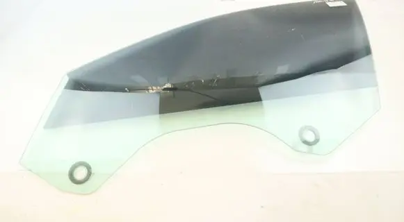 BMW M6 Front door window glass four-door 7275395 51337275395