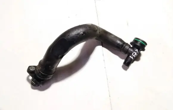 Volkswagen Golf VII Breather hose/pipe 04e103175j