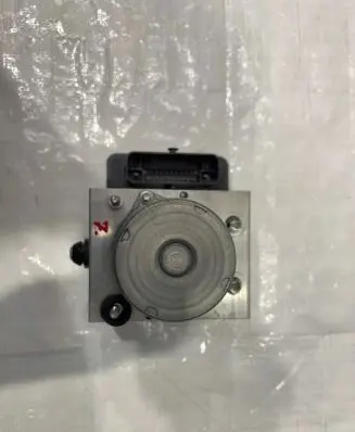 Jeep Cherokee ABS Pump P68287910AE